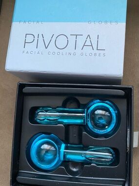 Pivotal Facial Cooling Globes - Blue